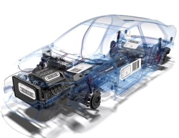 Durchsichtige Darstellung eines Autos, das die inneren Komponenten und das Chassis zeigt, einschließlich Motor und Antriebssystem. Teile mit Etiketten versehen.