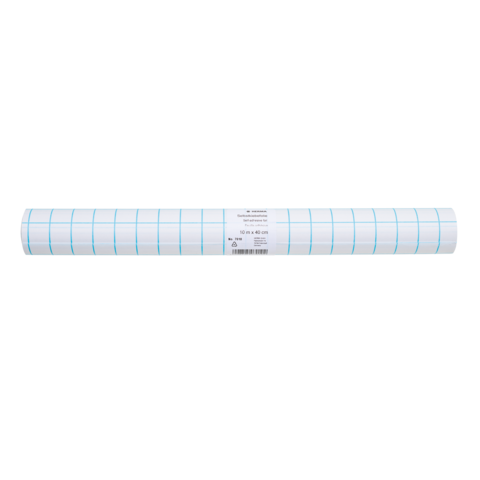 Rolle mit kariertem Papier, weiß mit blauen Linien, zur Verwendung in Zeichnungen oder als Bastelmaterial.
